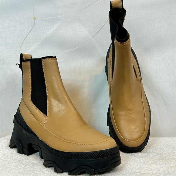 NEW SOREL Woman's Brex Waterproof Chelsea Boot TAN / BLACK Size 6 - Picture 2 of 14